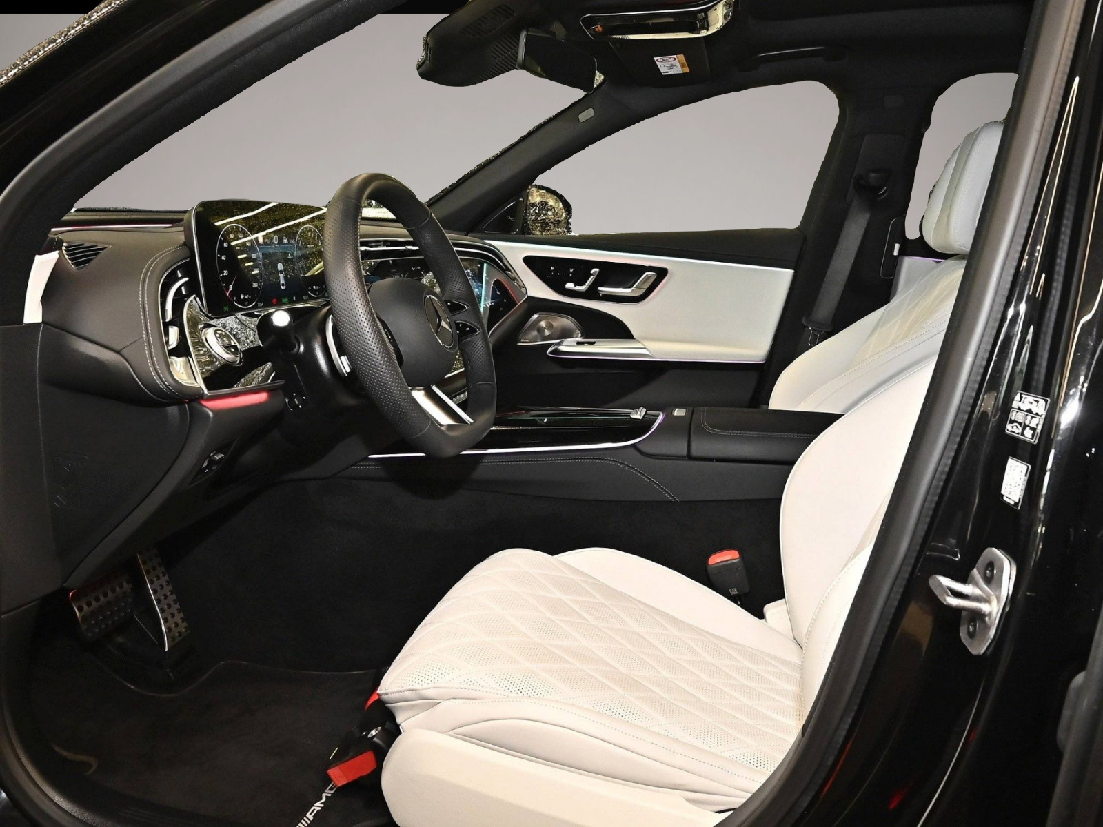 Mercedes-Benz E 400 (07/2025, Hybrid (Benzin/Elektro))