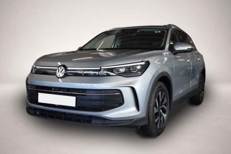 Volkswagen Tiguan (, Benzin)