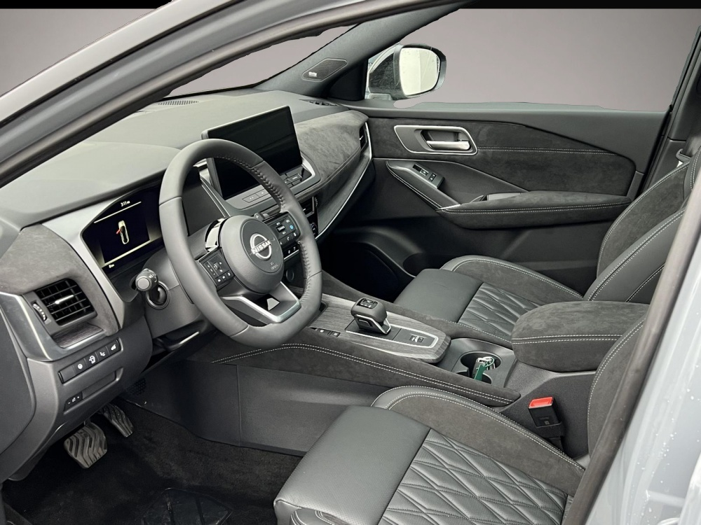 Nissan Qashqai (, Benzin)