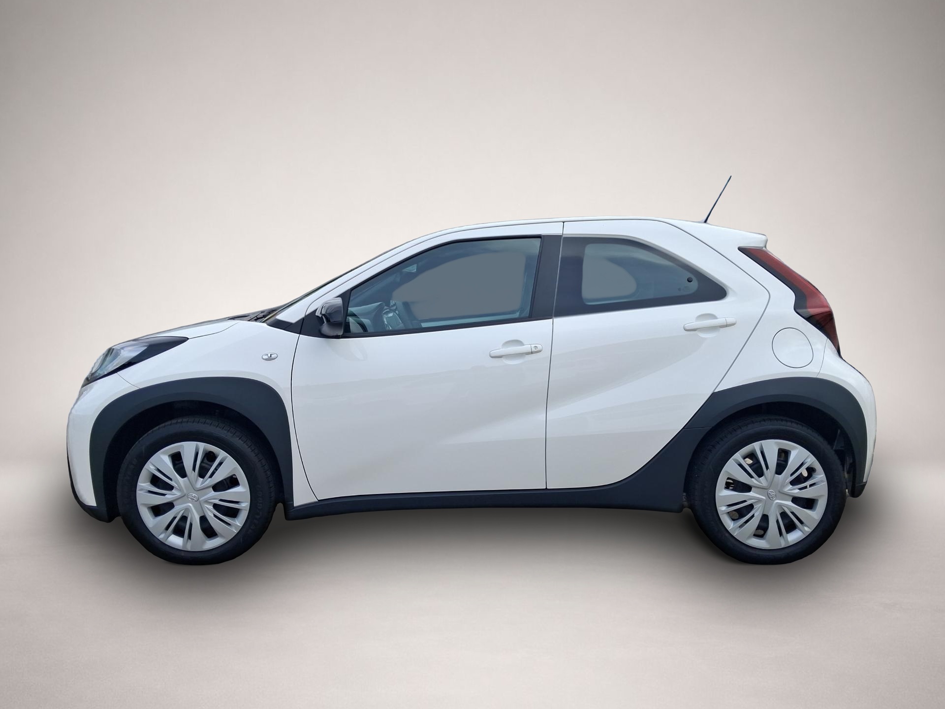 Toyota Aygo (X) (10/2025, Benzin)