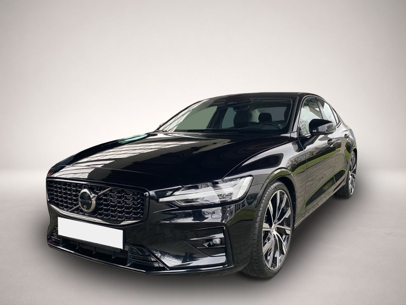 Volvo S60 (11/2023, Benzin)