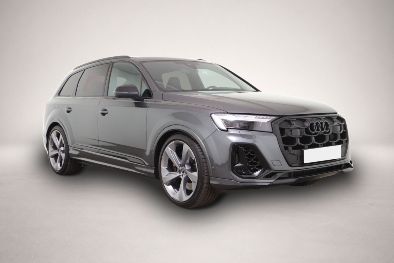 Audi SQ7 (11/2025, Benzin)