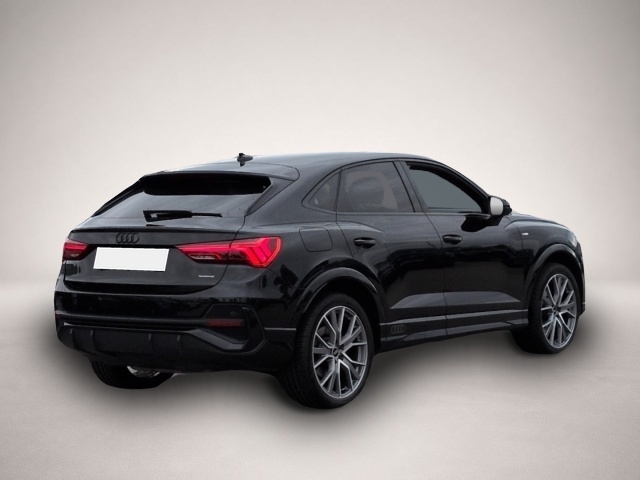 Audi quattro (04/2022, Benzin)