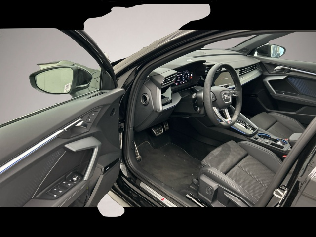 Audi A3 (10/2025, Benzin)