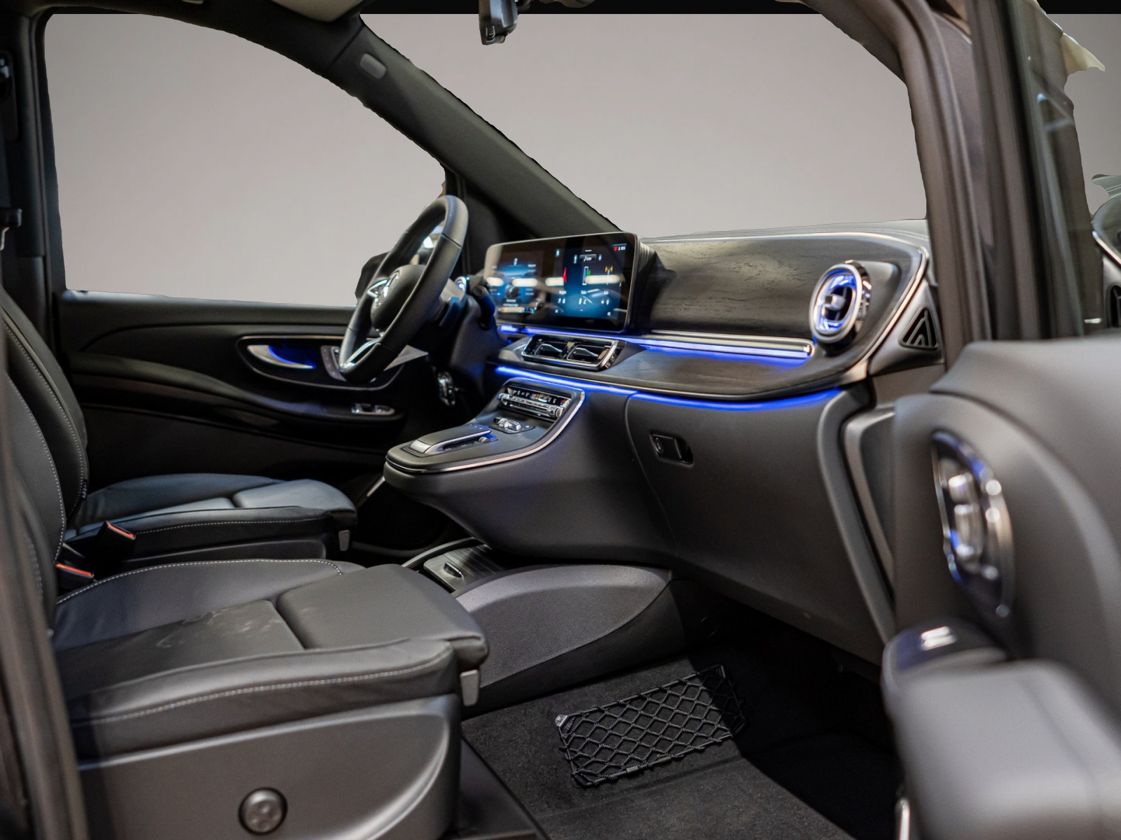 Mercedes-Benz V 300 (12/2025, Diesel)