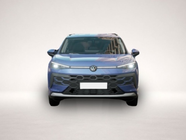 Volkswagen T-Roc (03/2026, Benzin)