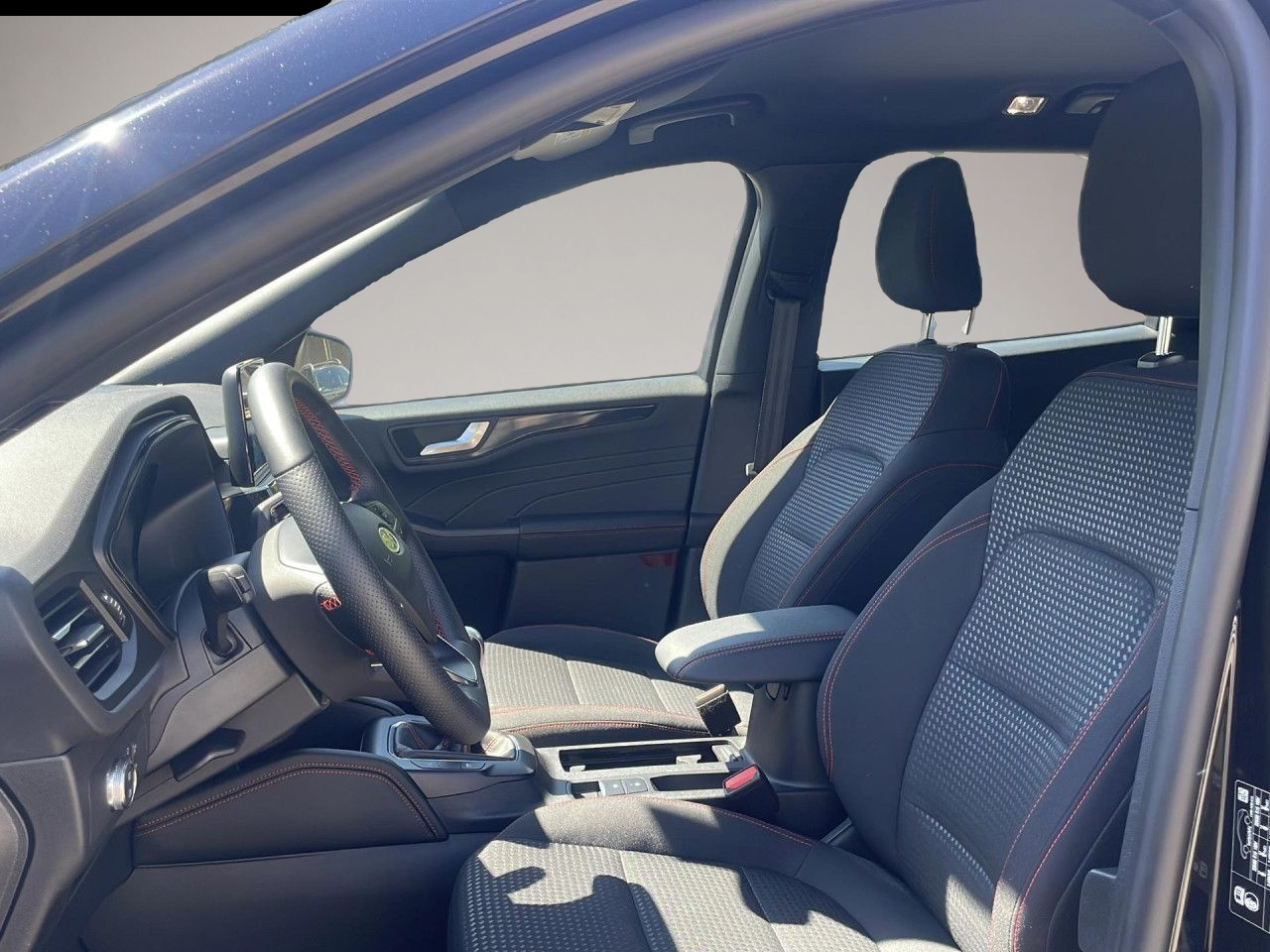 Ford Kuga (09/2023, Benzin)