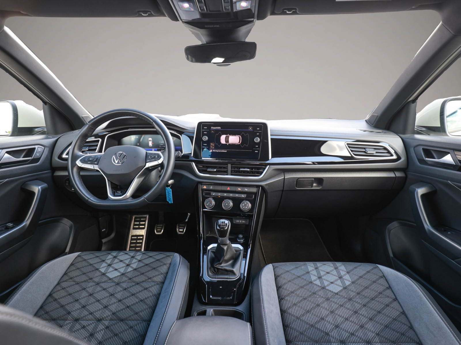 Volkswagen T-Roc (06/2024, Benzin)