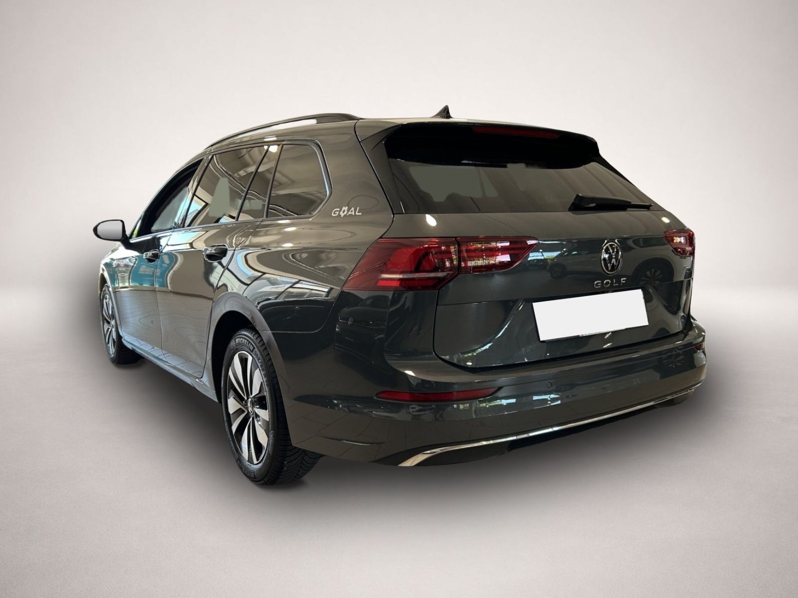 Volkswagen Golf (07/2025, Benzin)