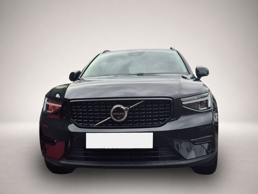 Volvo XC40 (09/2025, Benzin)