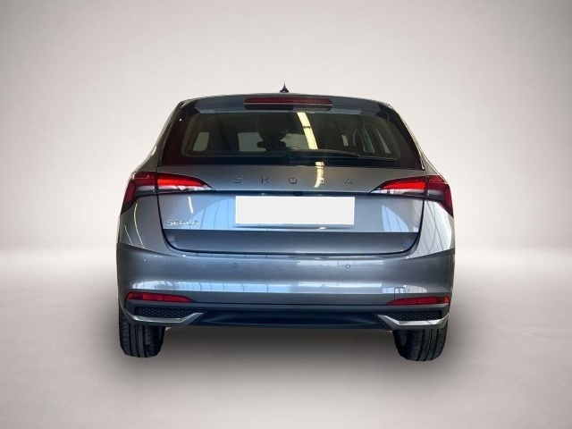 Skoda Scala (07/2024, Benzin)