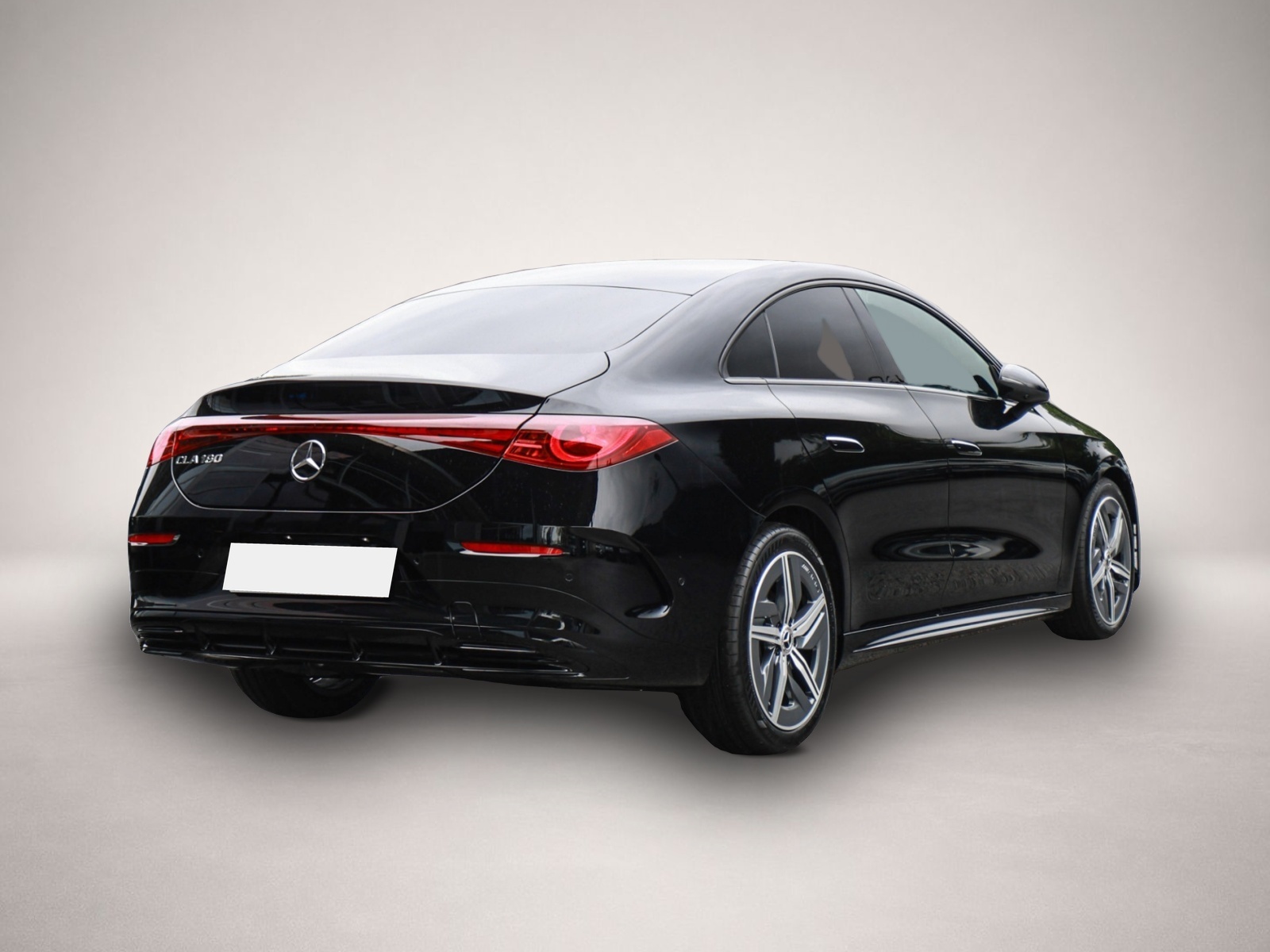Mercedes-Benz CLA 180 (04/2026, Benzin)