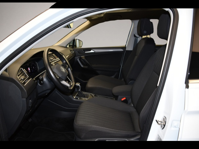Volkswagen Tiguan Allspace (10/2023, Benzin)
