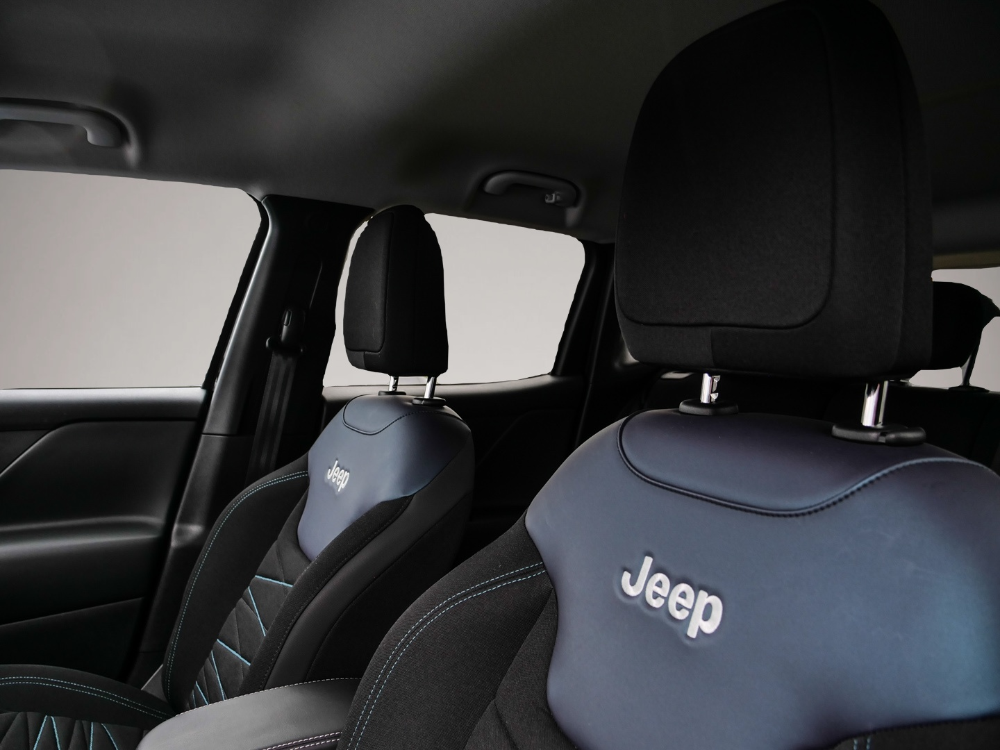 Jeep Renegade (02/2023, Benzin)