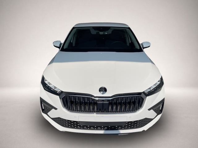 Skoda Scala (, Benzin)