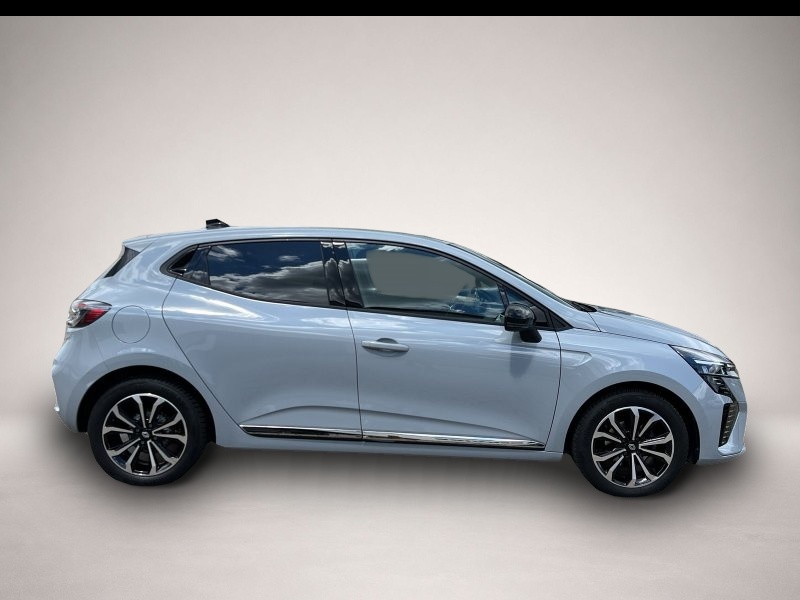Renault Clio (04/2025, Benzin)