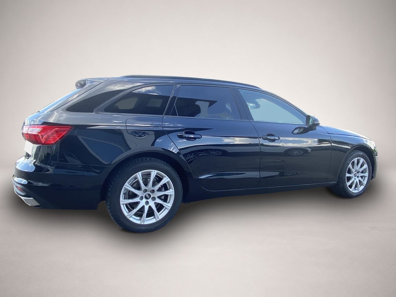 Audi A4 (05/2022, )