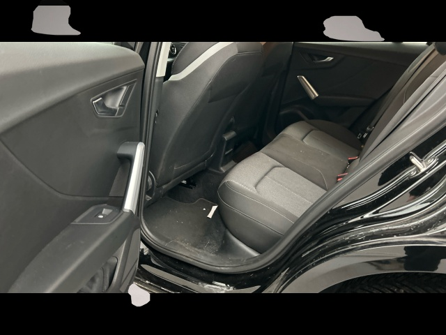 Audi Q2 (10/2019, Benzin)