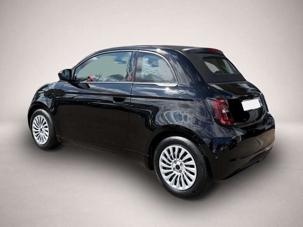Fiat 500e, image 4 of 4