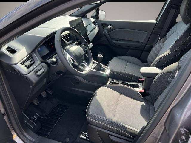 Renault Captur (03/2026, Benzin)