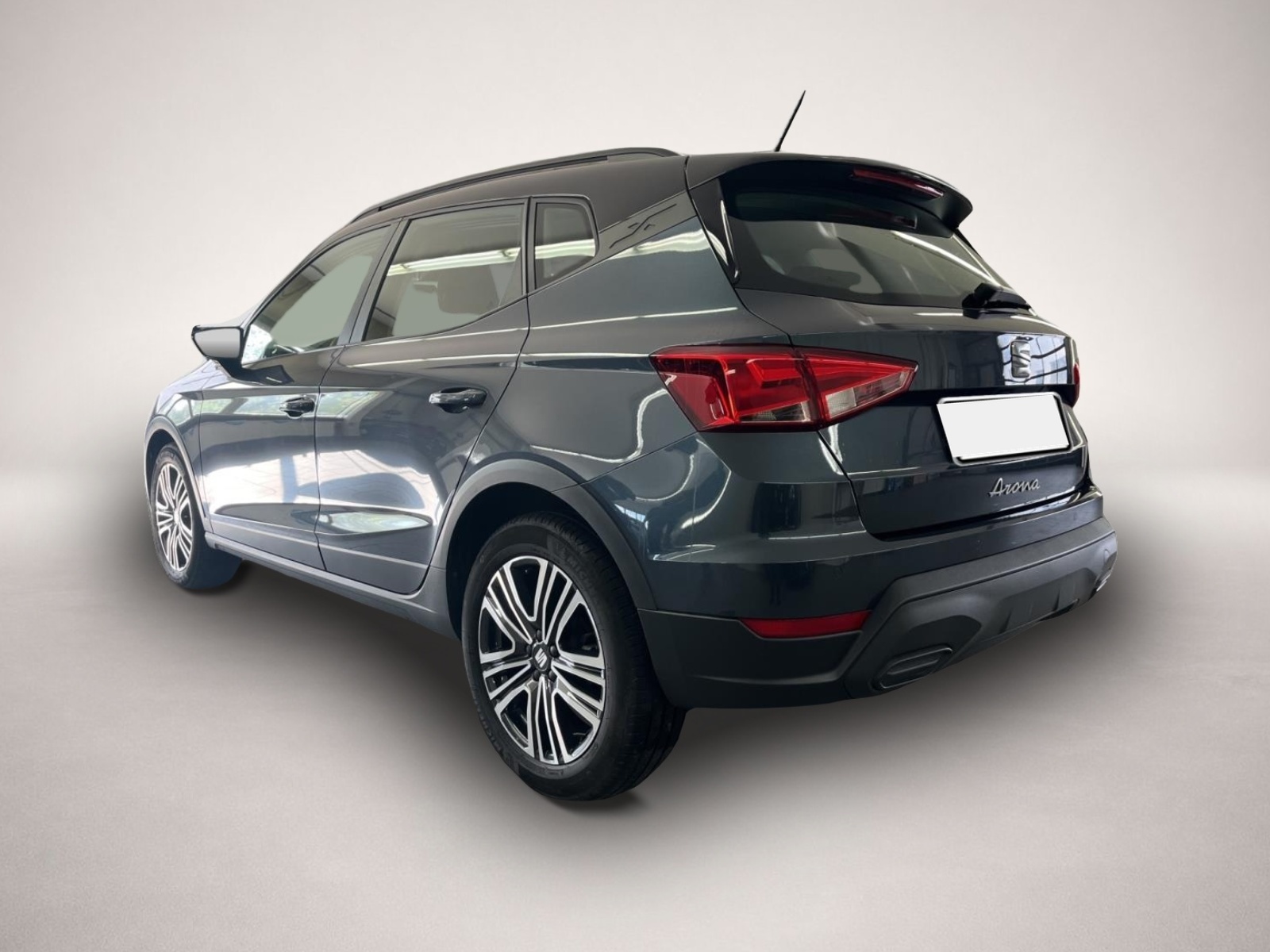 Seat Arona (04/2024, Benzin)