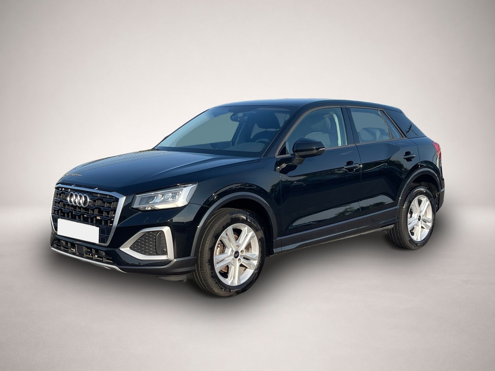 Audi Q2 (03/2023, Benzin)