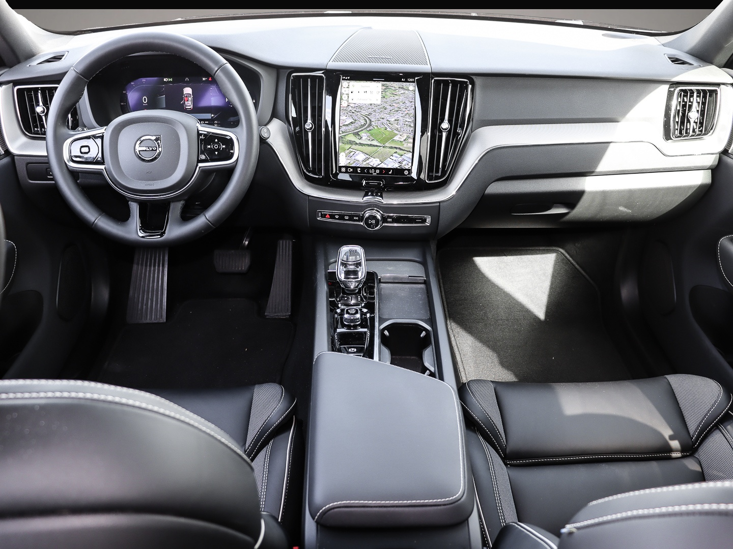 Volvo XC60 (02/2024, Hybrid (Benzin/Elektro))