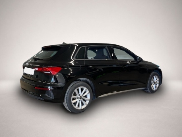 Audi A3 (02/2023, Benzin)