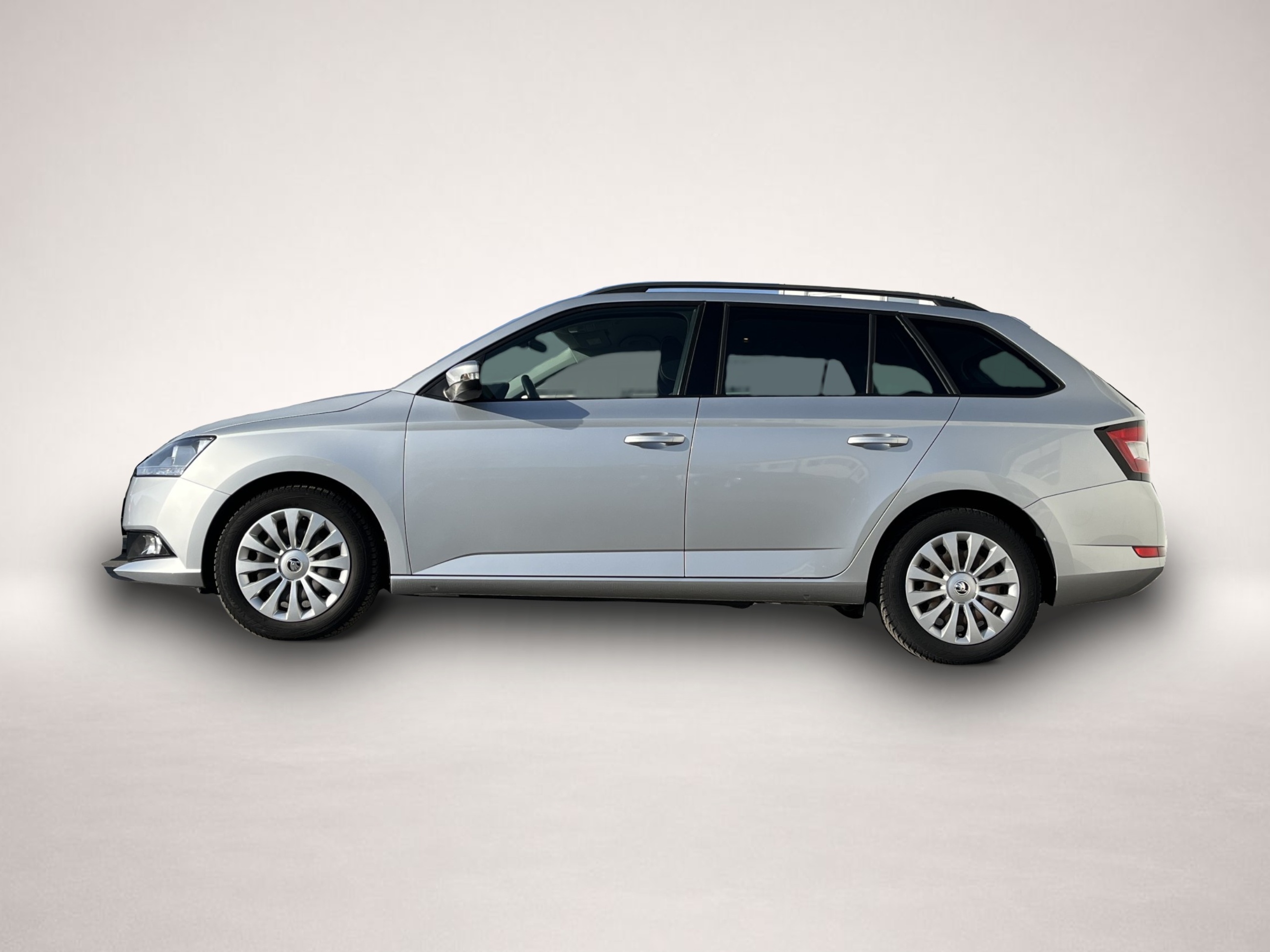 Skoda Fabia (03/2022, Benzin)
