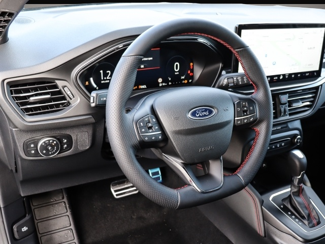 Ford Focus (03/2026, Benzin)