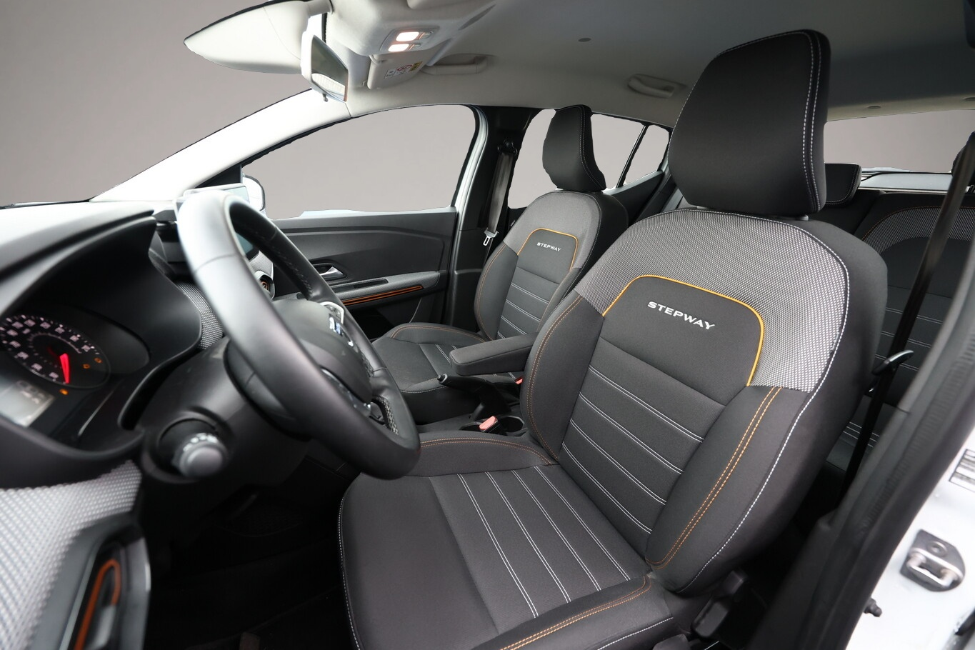 Dacia Sandero (11/2021, Benzin)