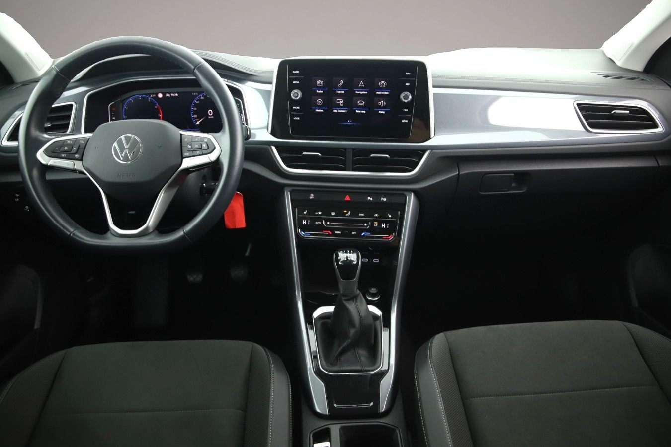 Volkswagen T-Roc (11/2022, Benzin)