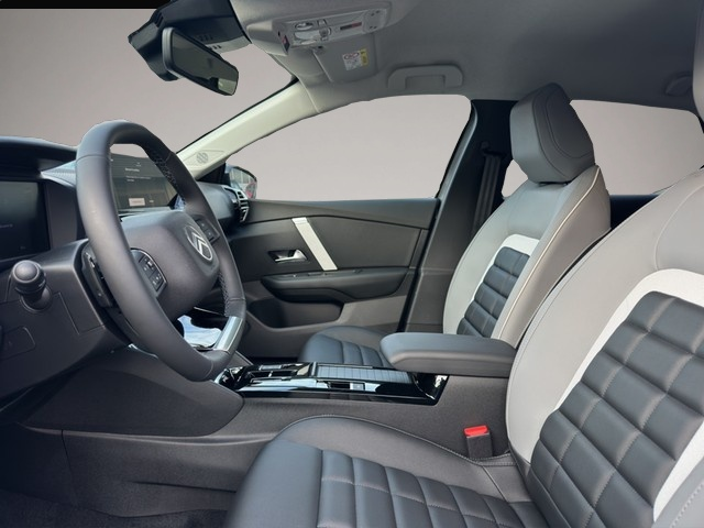 Citroen C4 (09/2025, Benzin)