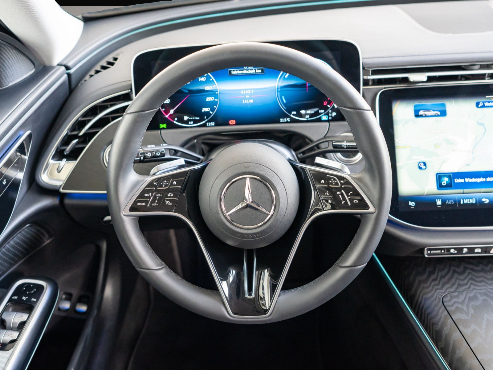 Mercedes-Benz E 300 (04/2025, Hybrid (Benzin/Elektro))