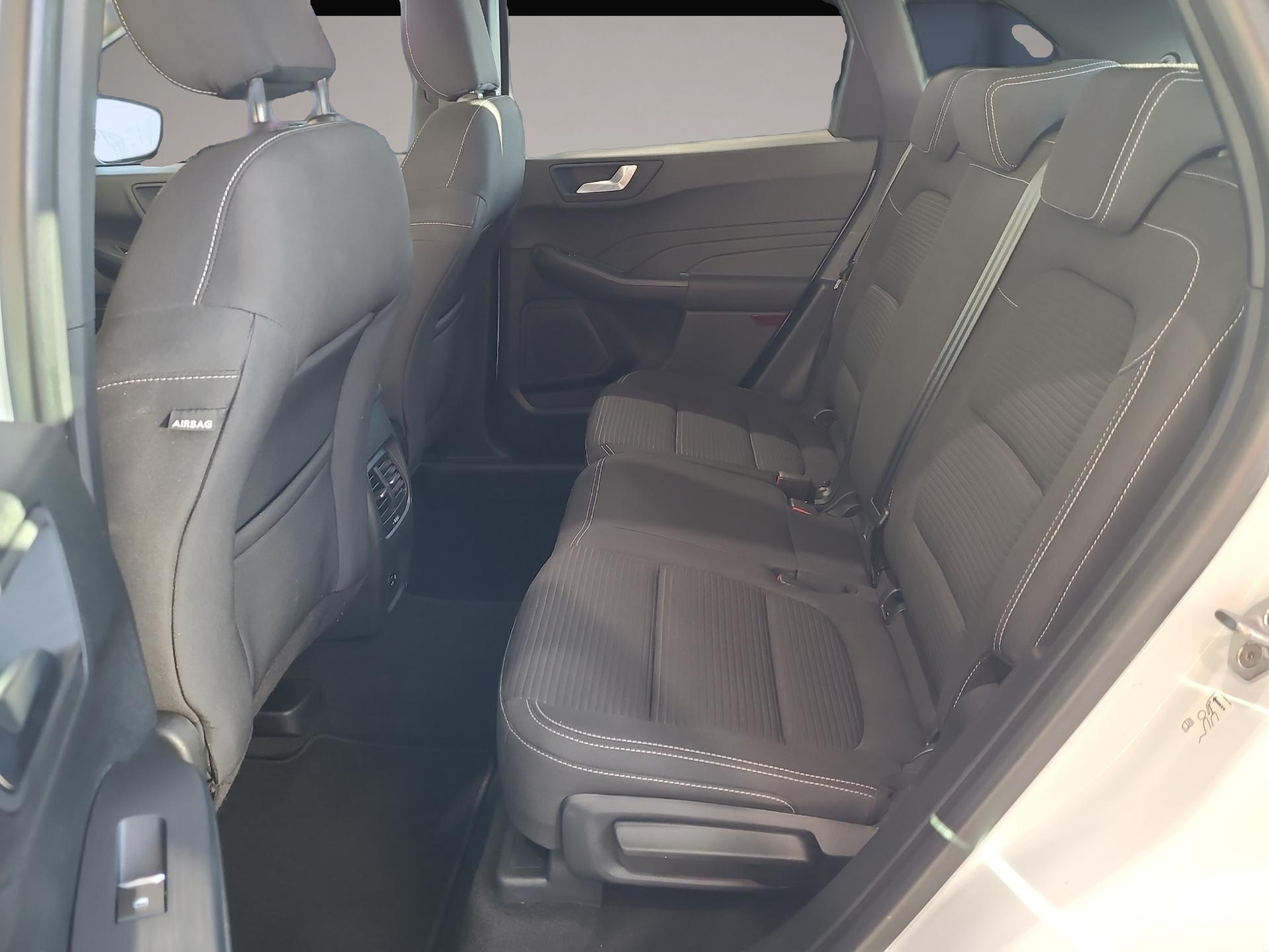 Ford Kuga (10/2021, Benzin)