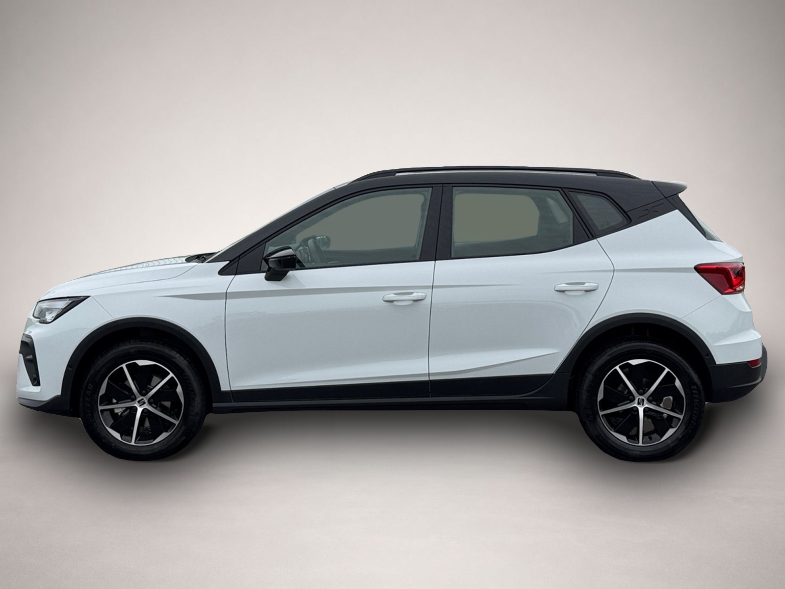 Seat Arona (04/2026, Benzin)