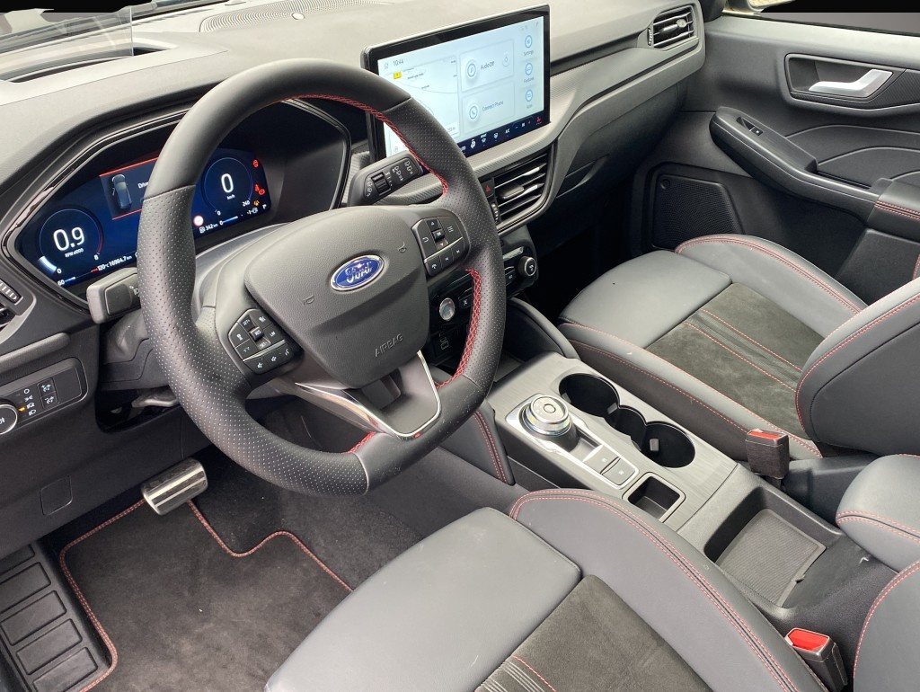 Ford Kuga (06/2025, Benzin)