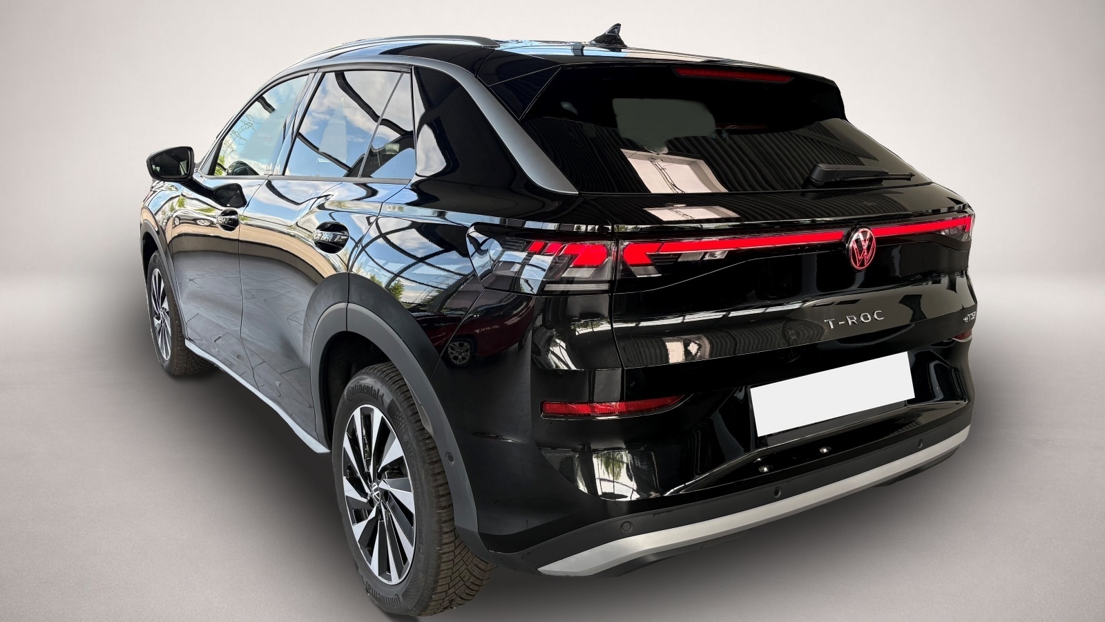 Volkswagen T-Roc (03/2026, Benzin)