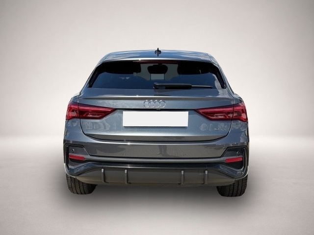 Audi quattro (03/2020, )