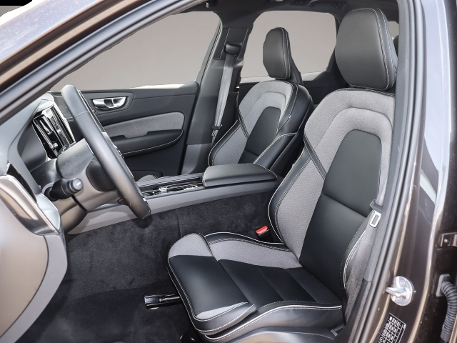 Volvo XC60 (02/2024, Hybrid (Benzin/Elektro))