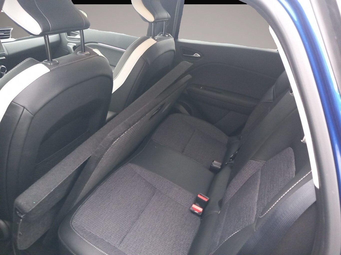 Renault Captur (12/2022, Benzin)