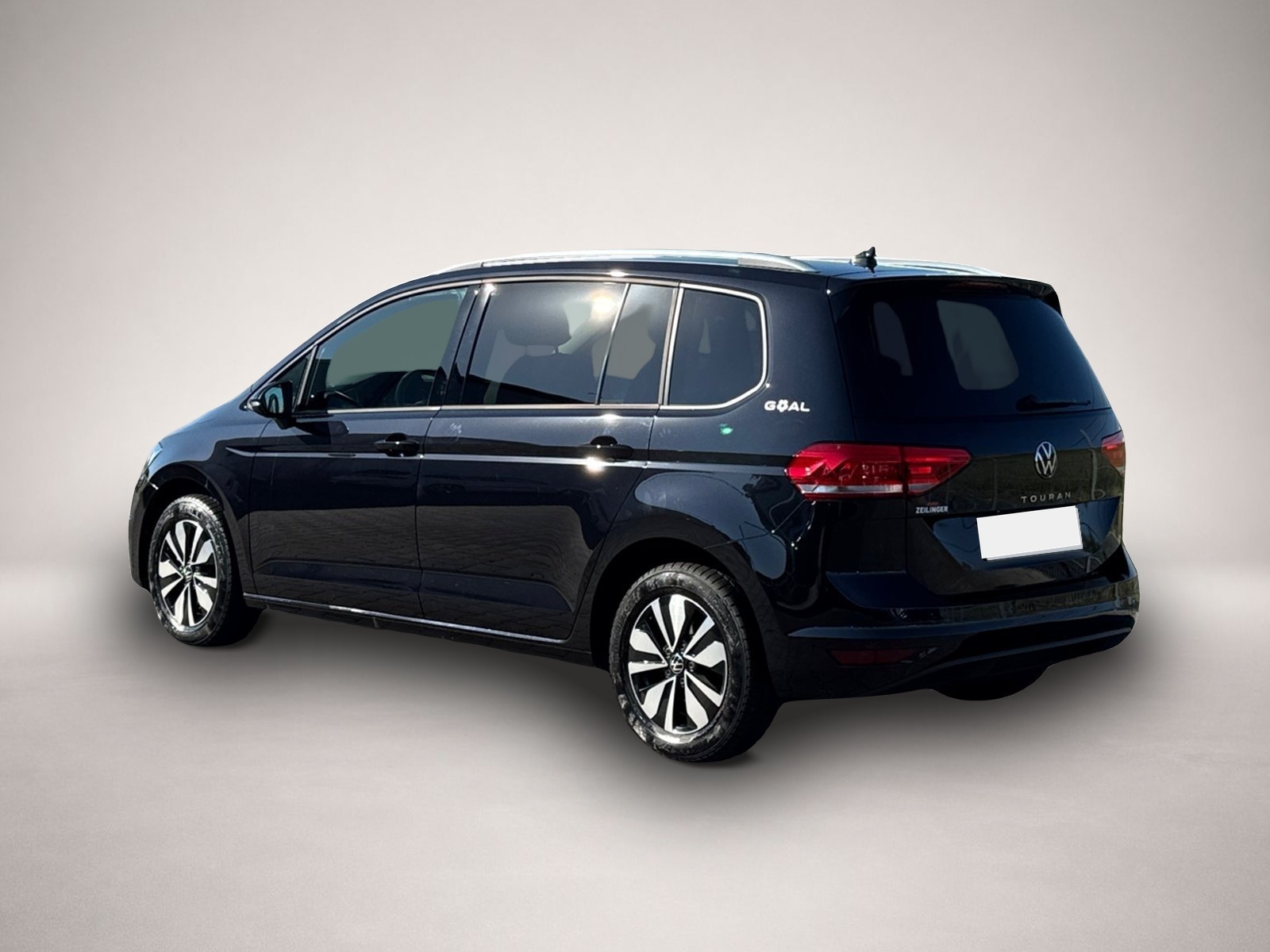 Volkswagen Touran (04/2025, Benzin)