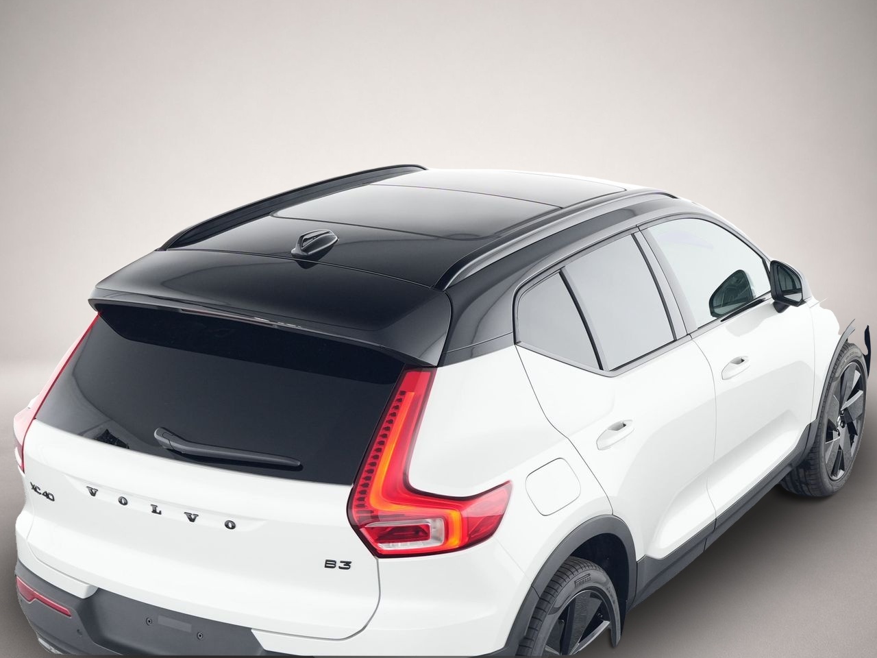 Volvo XC40 (07/2025, Benzin)