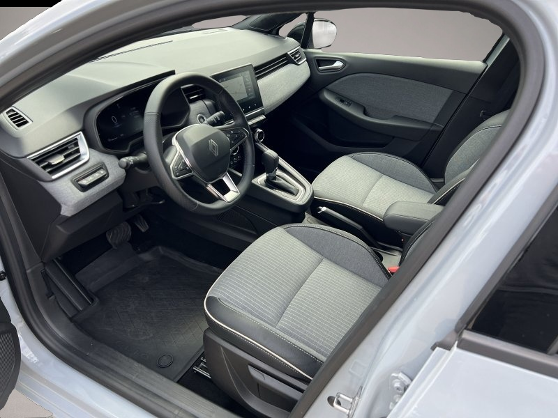 Renault Clio (05/2025, Benzin)