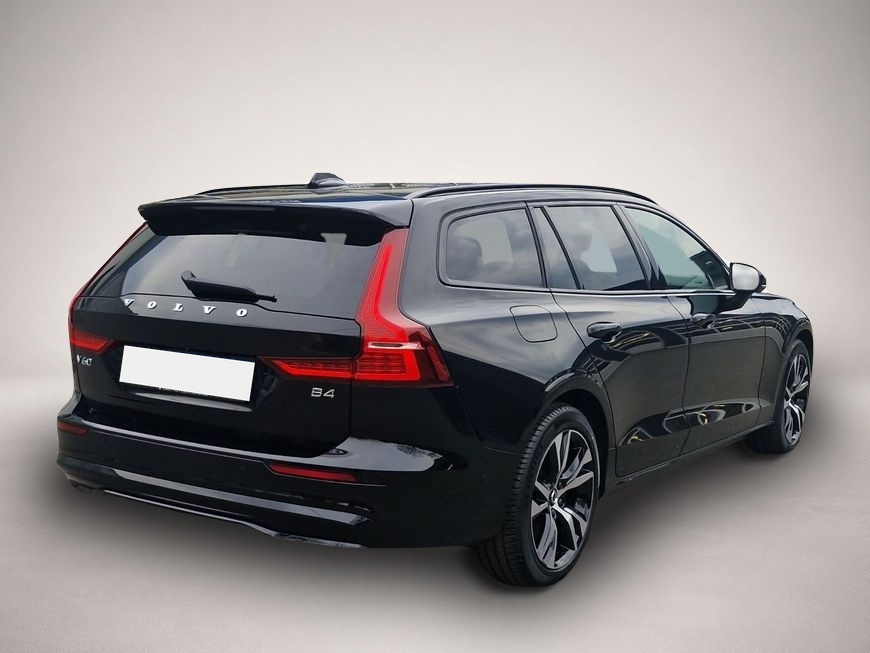 Volvo V60 (07/2025, Benzin)
