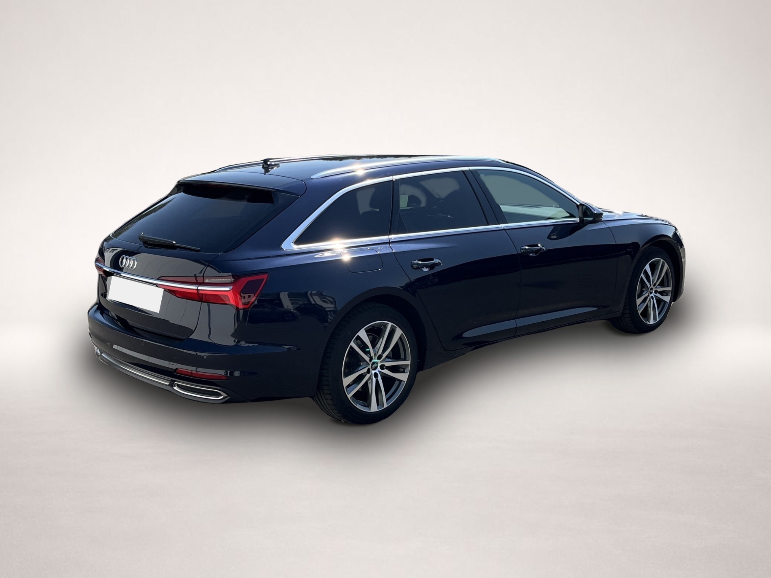 Audi A6 (09/2022, Benzin)