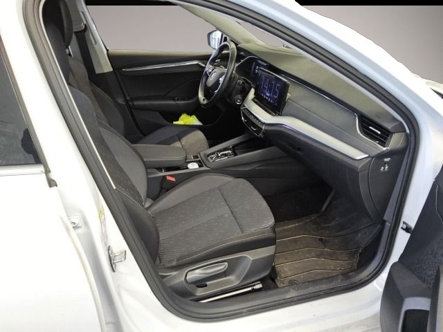 Skoda Octavia (08/2022, )