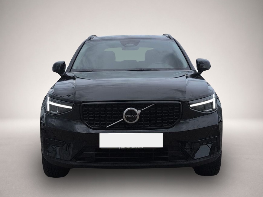 Volvo XC40 (10/2025, Benzin)