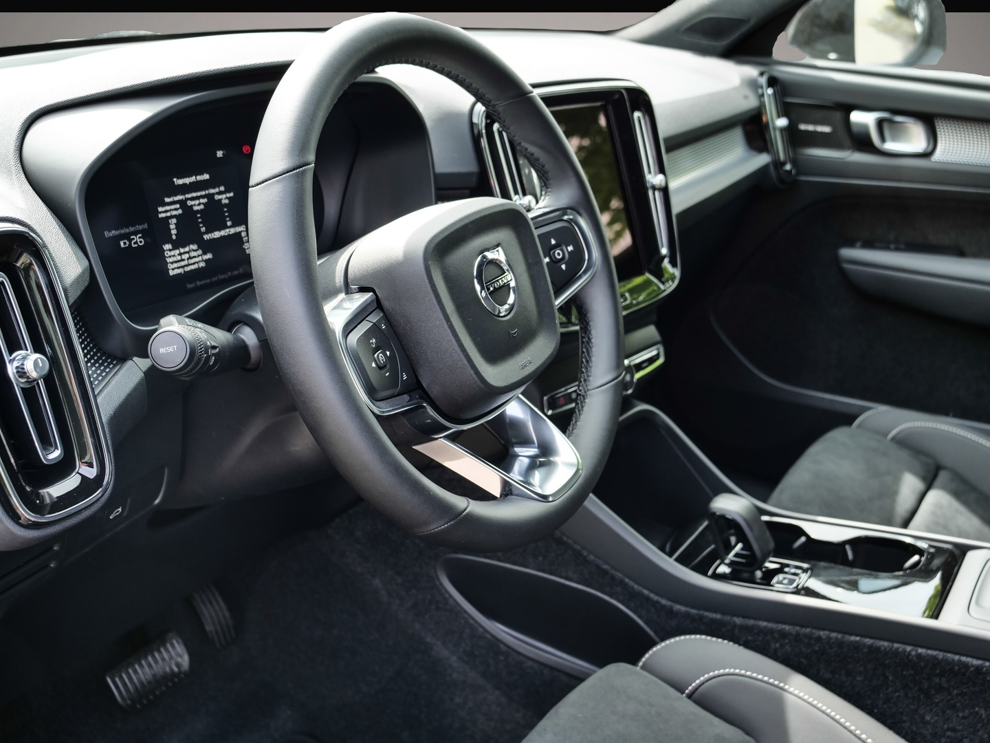 Volvo EX40 (05/2026, ELECTRIC)