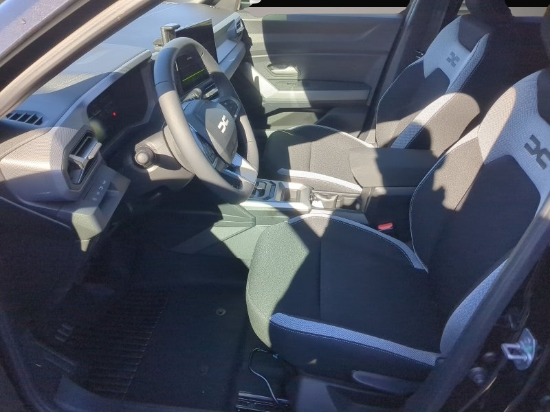 Dacia Duster (03/2026, Hybrid (Benzin/Elektro))